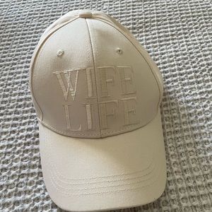 New without tags “Wife Life” hat